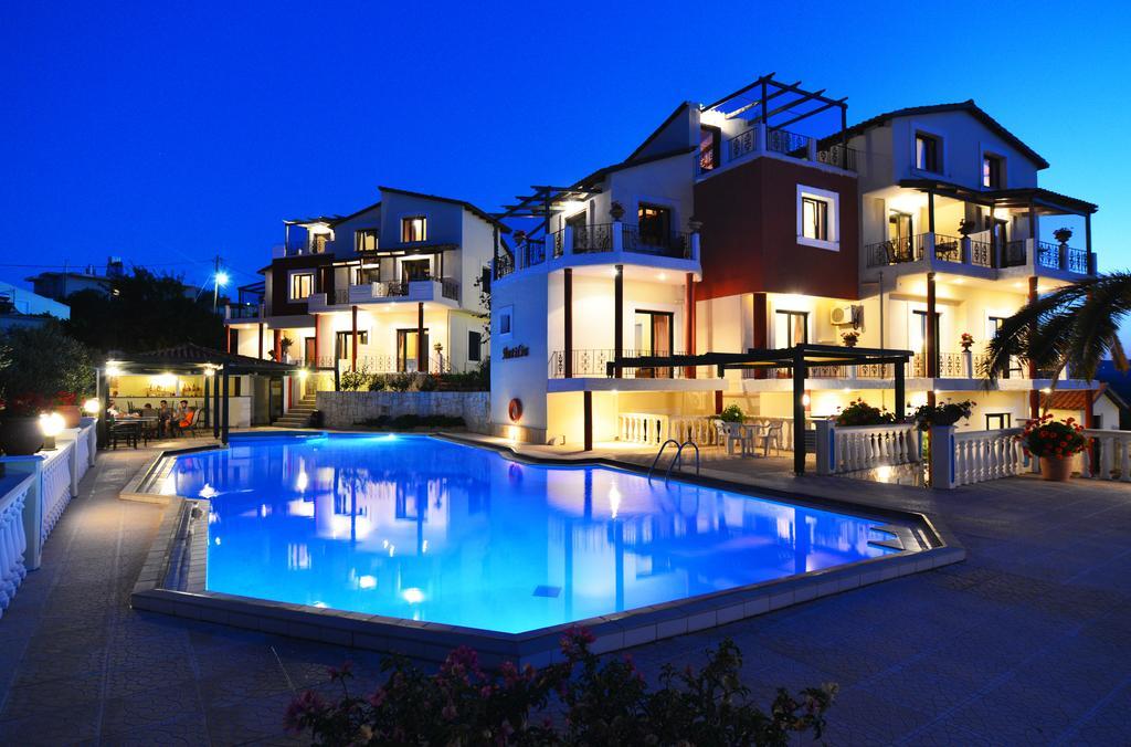 Antilia Apartments Tavronitis  Ngoại thất bức ảnh